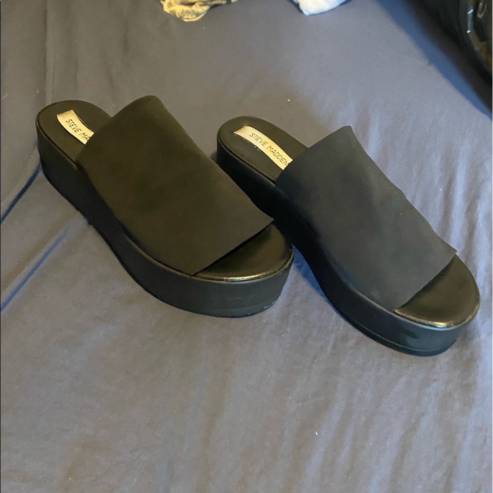 Steve Madden platform sandals